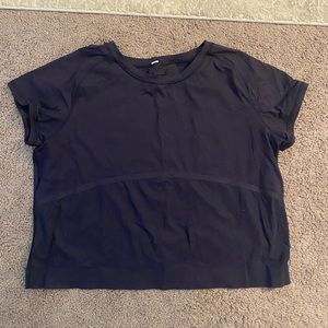 Lululemon cropped short sleeve top